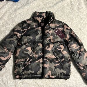 CiSono Green Camo Puffer Jacket, Women’s Small